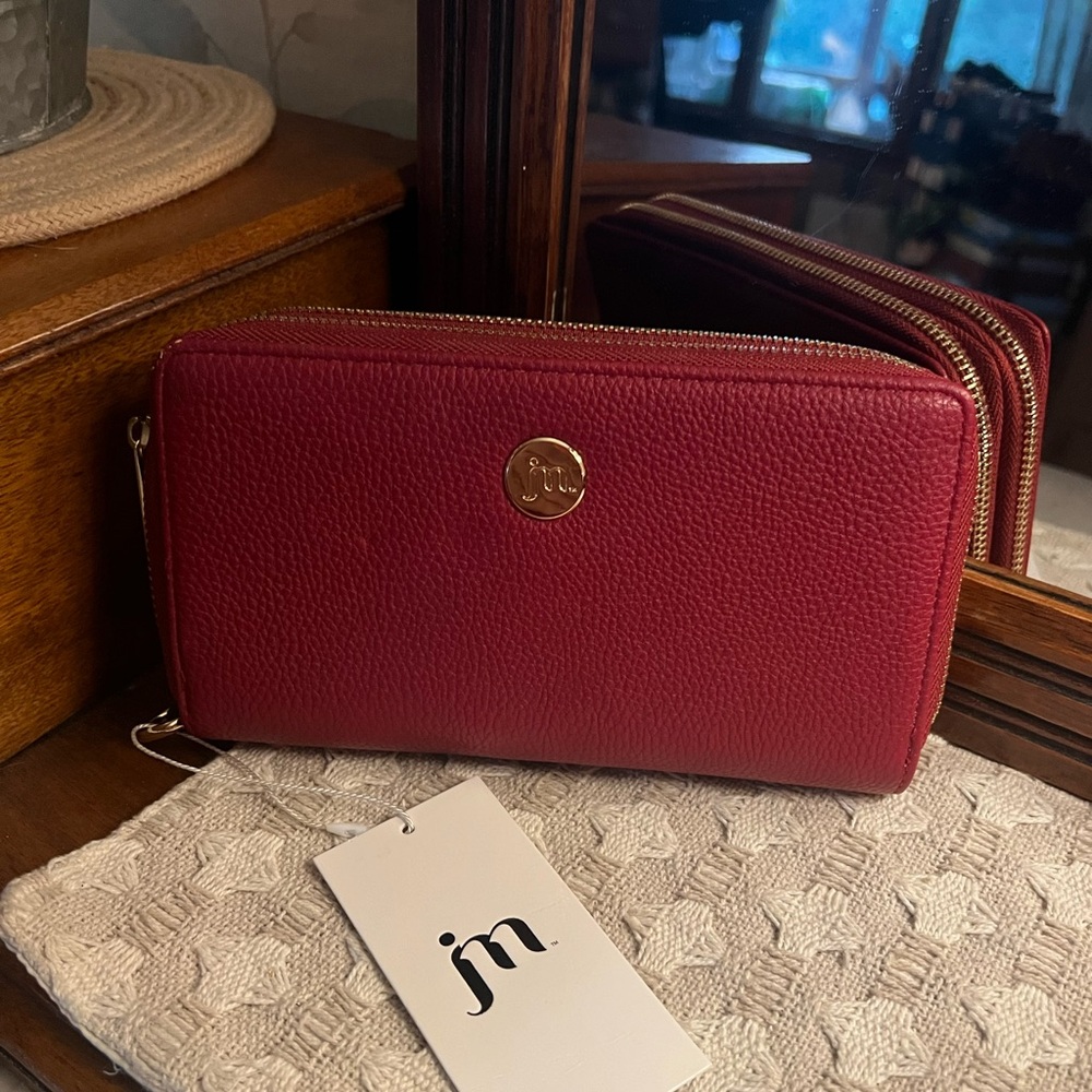 JESSICA MOORE Classic Faux Leather Double Zipper Wallet with Wrist Strap Red NWT